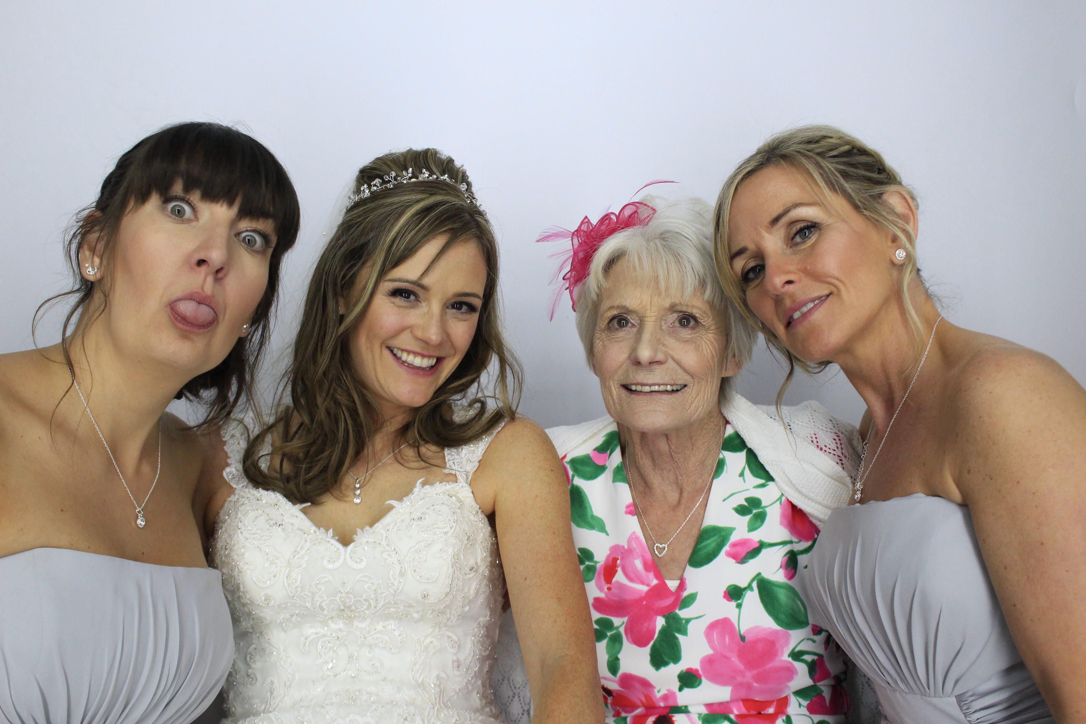 Lucy & Tim's Wedding | View more photos from the event at gallery.myphotoboothexperience.co.uk/u/MyPhotoBoothExperienceLtd/Lucy-Tims-Wedding